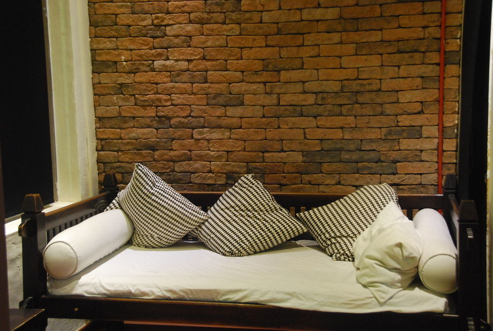 Cube Boutique Capsule At Kampong Glam Singapura